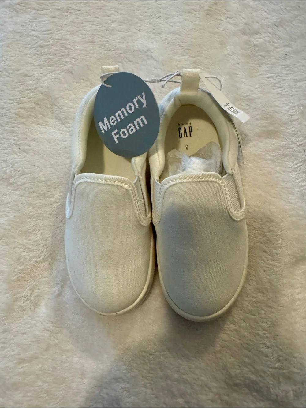 NWT GAP Kids Canvas White Slip-On Memory Foam Sneakers